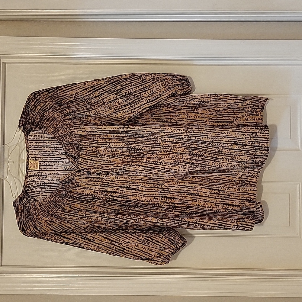Women's blouse
